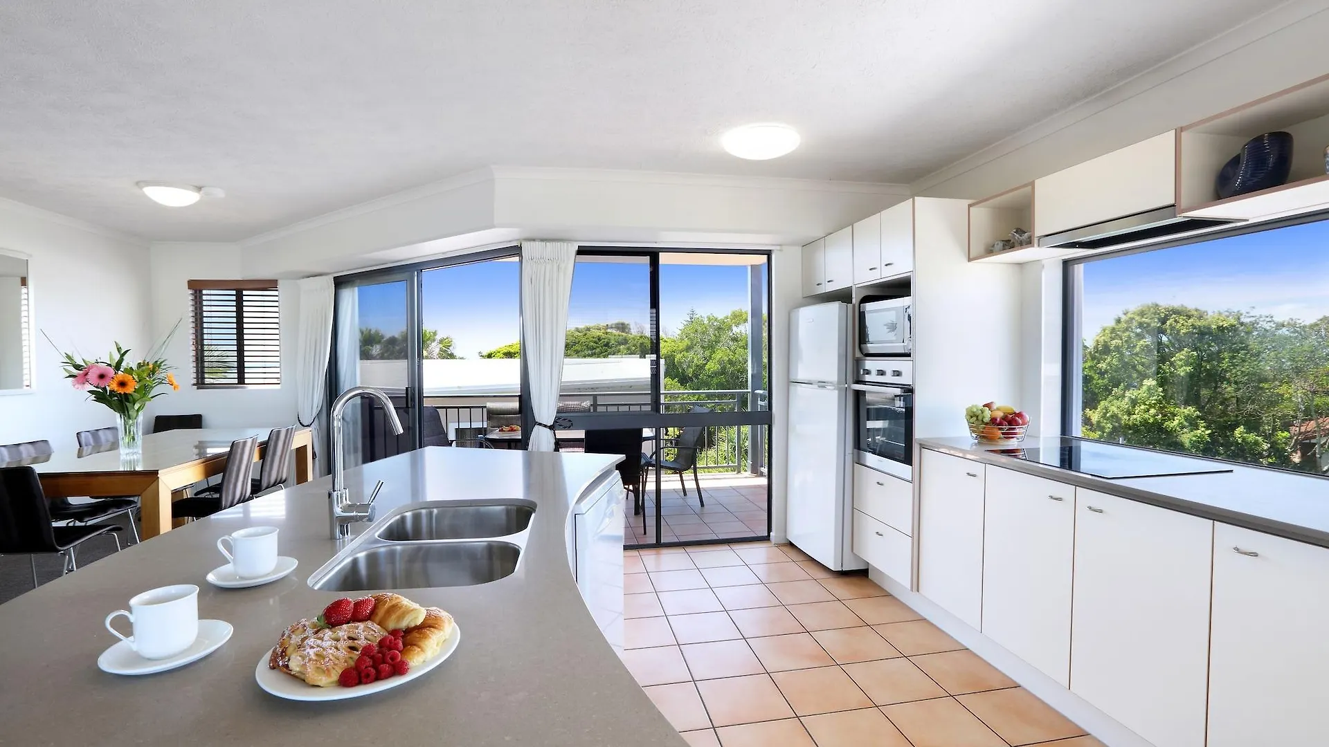 Portobello By The Sea Caloundra Aparthotel